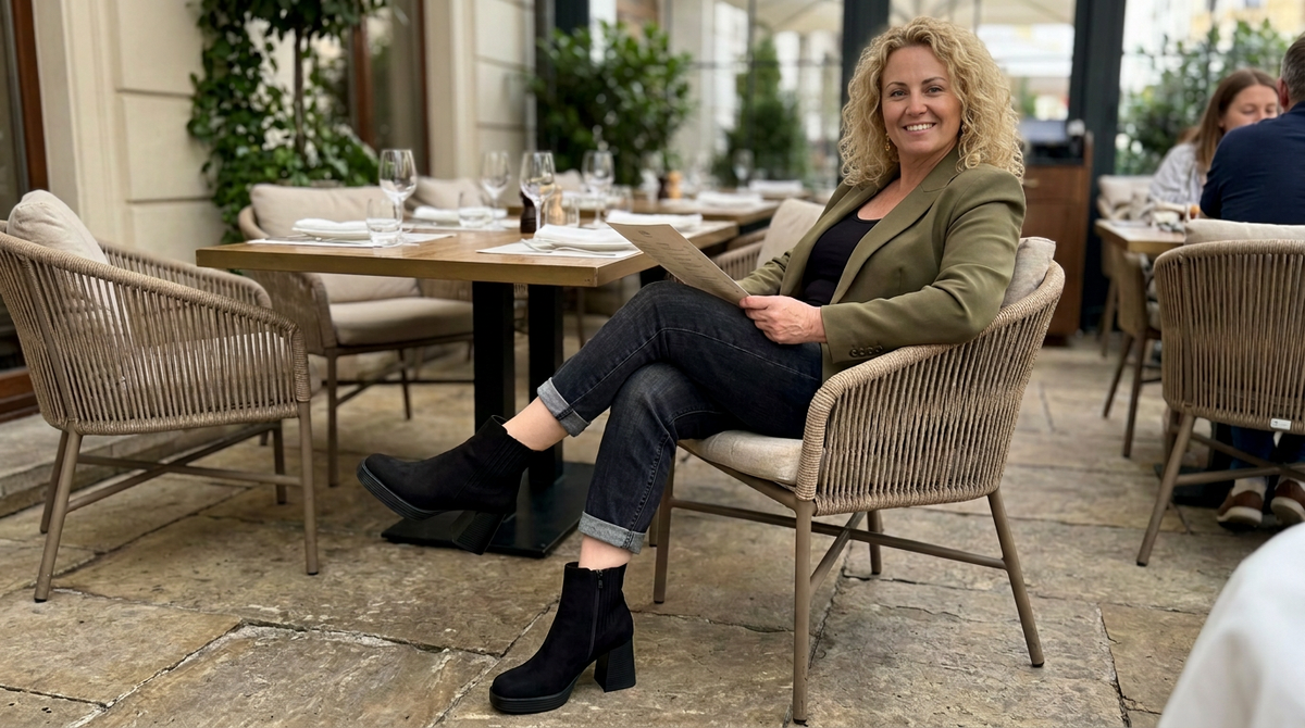 Adriana | Botines con Tacón en Antelina Negra