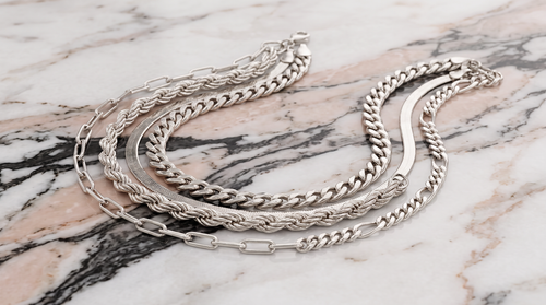 Camila - Set de Pulseras de 5 Piezas en Oro
