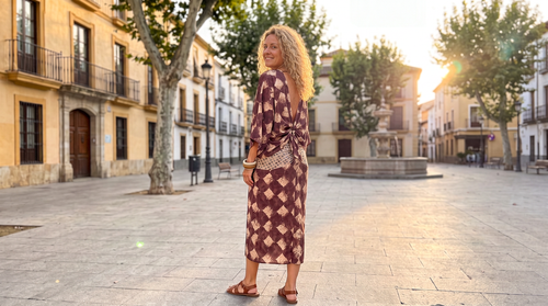 Conjunto Almudena: Estampado Mosaico en Burdeos