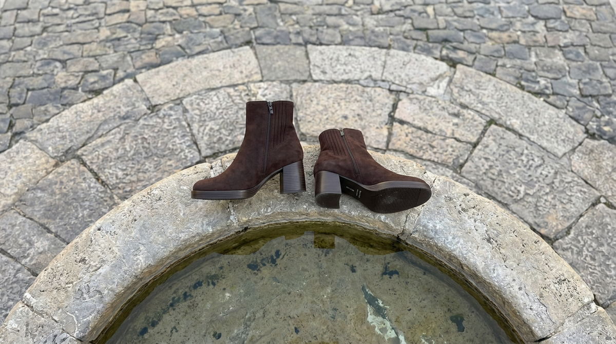 Beatriz | Botines con Tacón en Antelina Marrón